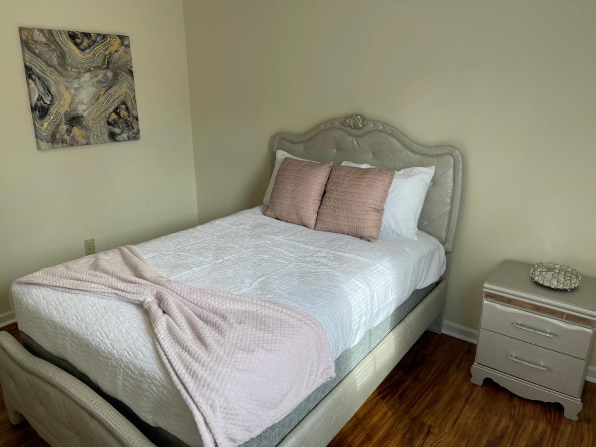 Pet- Friendly, & Close To Uptown Charlotte Buitenkant foto